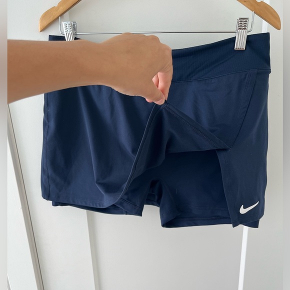 Nike Sports Skirt (Skort) - Picture 3 of 8
